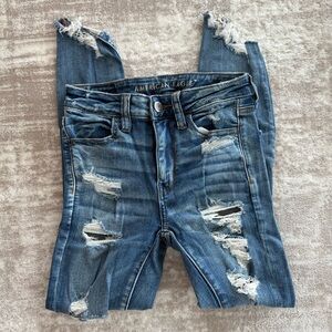 NEW American Eagle Outfitters Blue Distressed Women's Jeans